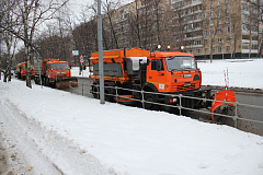 Уборка снега продолжается