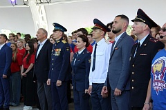 В канун Дня Государственного флага РФ в парке «Сокольники» прошел масштабный патриотический праздник