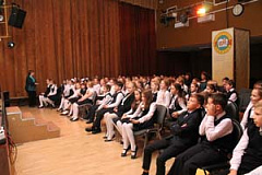 Перед каникулами в ГБОУ №1516 провели "День гимназиста" 